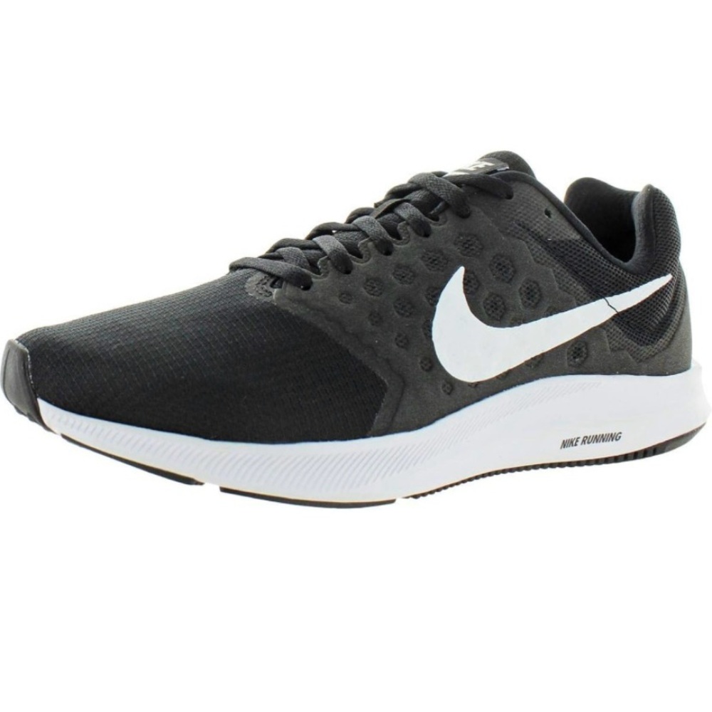 Nike Downshifter 7 Black Women’s Size 6.5
